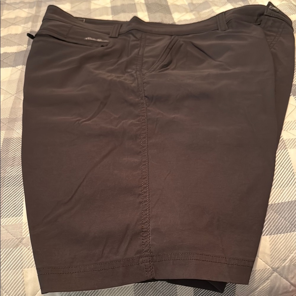 Eddie Bauer men’s shorts. Size 35. Stretch. Like new